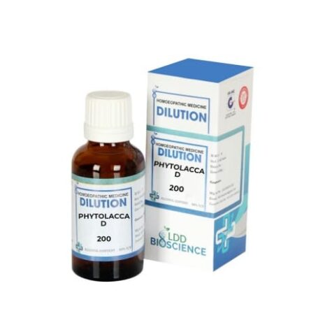Bottle of Phytolacca D 200 homeopathic dilution with box packaging, indicating its use in homeopathy.